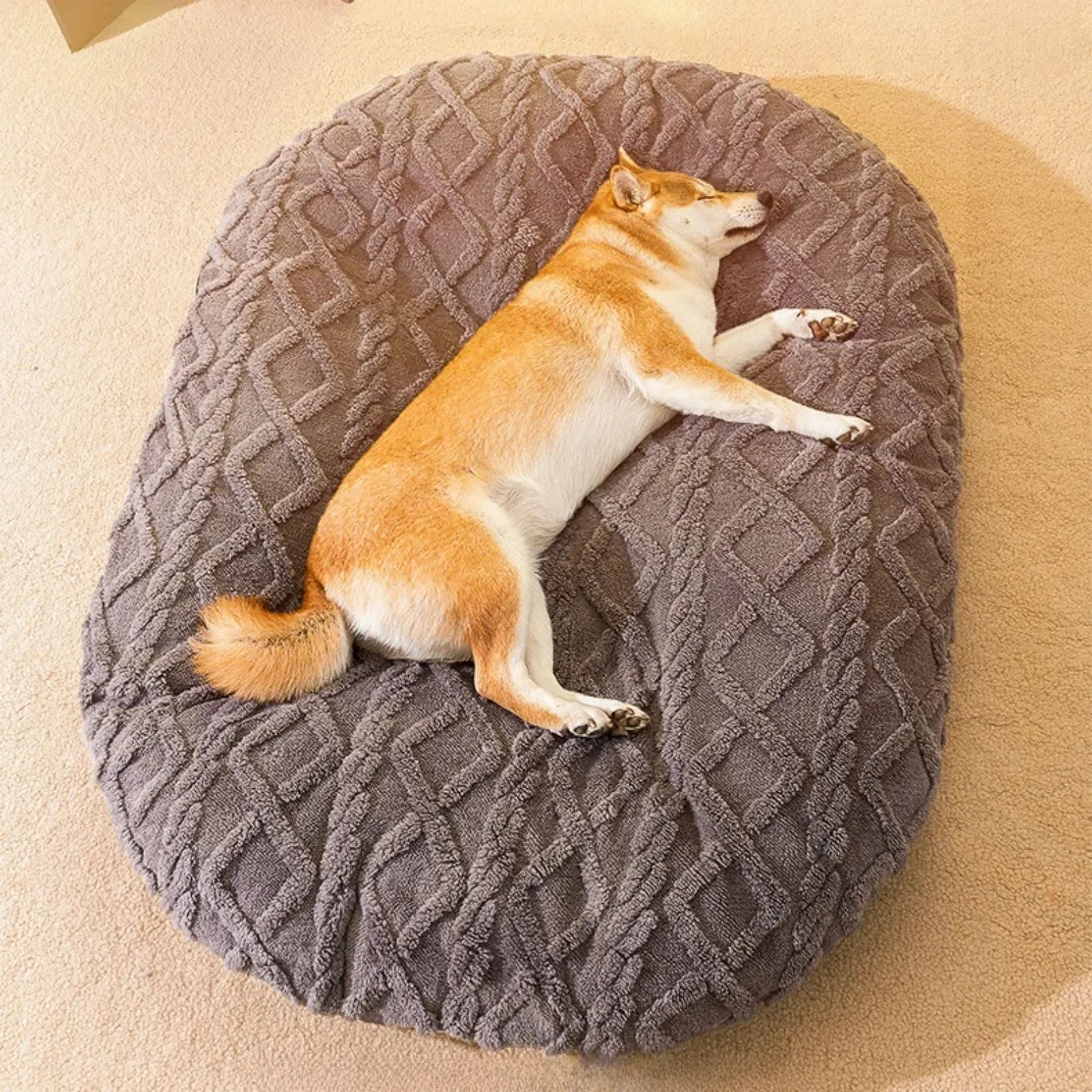 New dog bed sleeping mat with non-slip bottom in gray colour for medium dogs