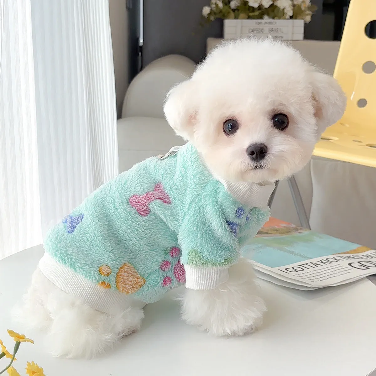 Flannel pet clothing in pink love pattern on a light background, cotton material, available from XS to XXL