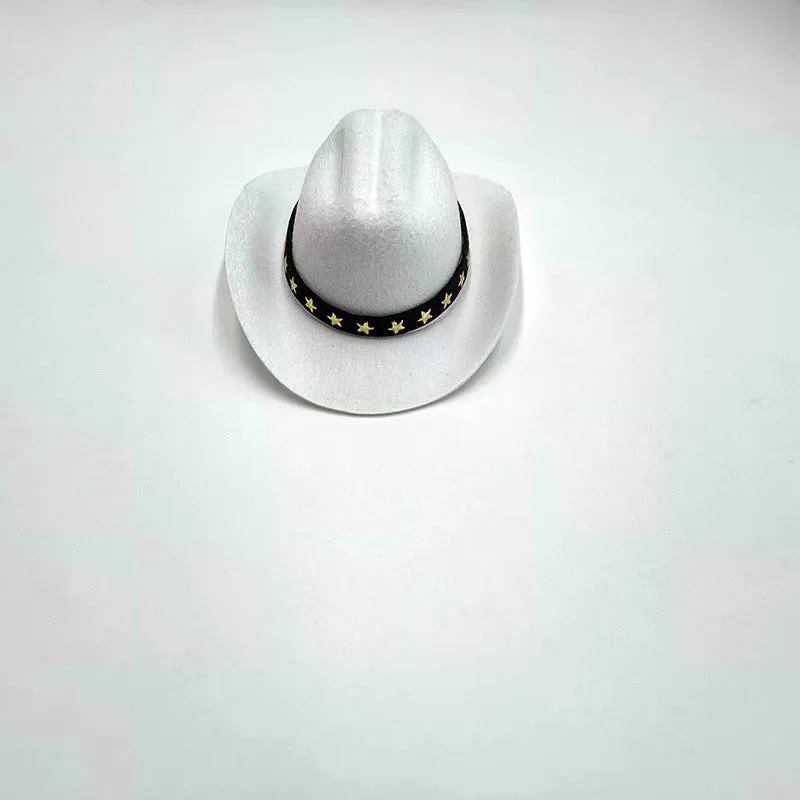 Wool felt pet hat in beige with conical shape, available in S and M sizes