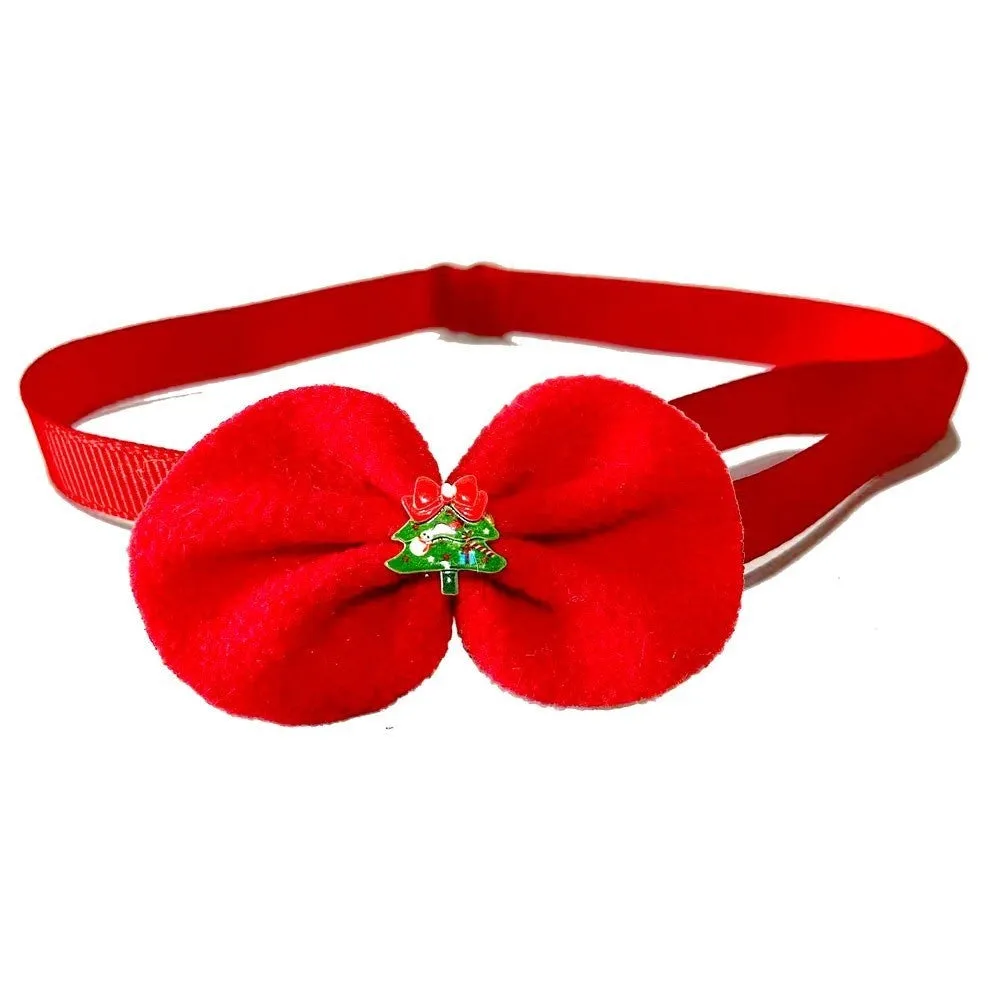 Christmas pet costume set with double-sided velvet cloak and hat on a small dog