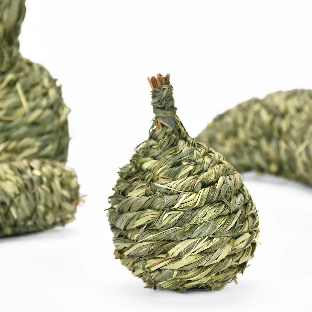 Timothy grass pet chew toy shaped like an apple for rabbits and guinea pigs