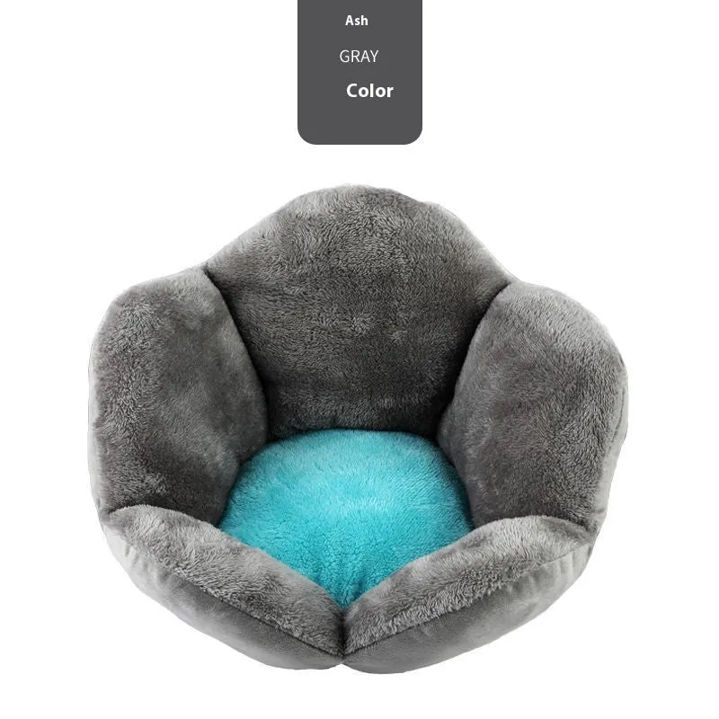 Round plush pet bed in gray with raised rim, 40cm diameter, for cats and small dogs