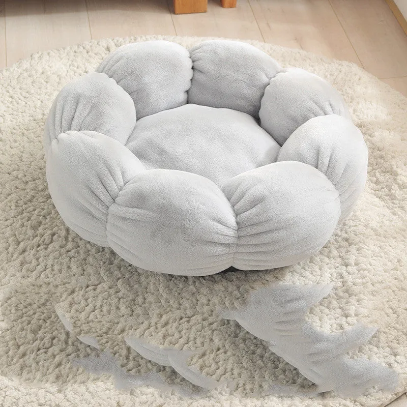 Flower shaped pet bed mat in green light pink colour, 40cm diameter, for small dogs and cats