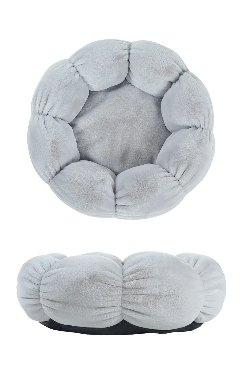 Flower shaped pet bed mat in green light pink colour, 40cm diameter, for small dogs and cats