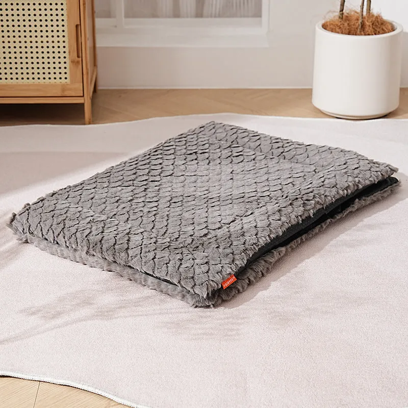 Pv wool cushion with fish scale pattern in brown for dogs and cats, available in multiple sizes