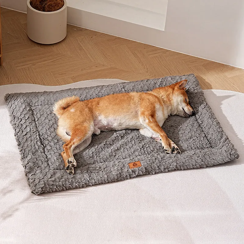 Pv wool cushion with fish scale pattern in brown for dogs and cats, available in multiple sizes