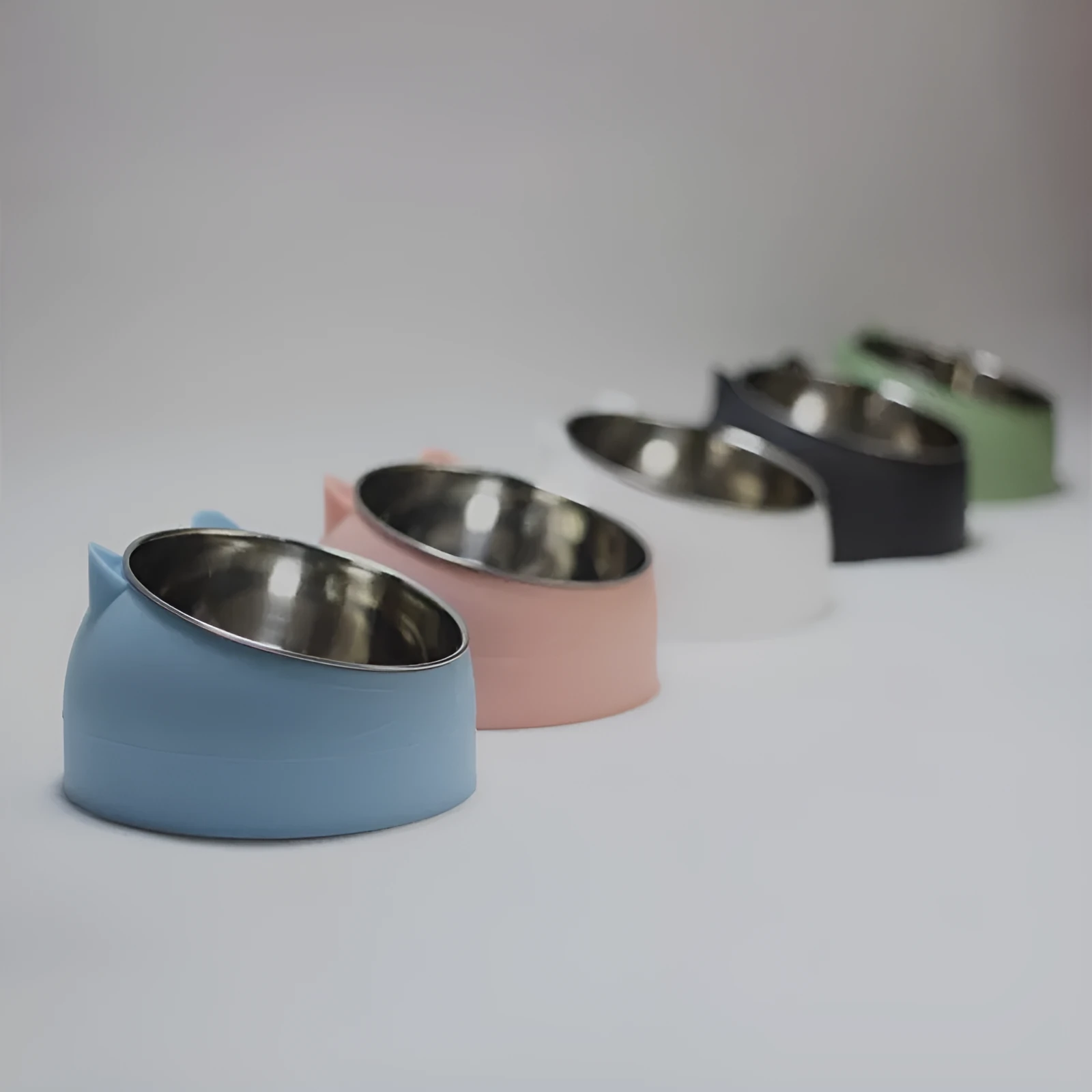 Elevated cat food bowl with 304 stainless steel inner, 200ml capacity, available in multiple colours