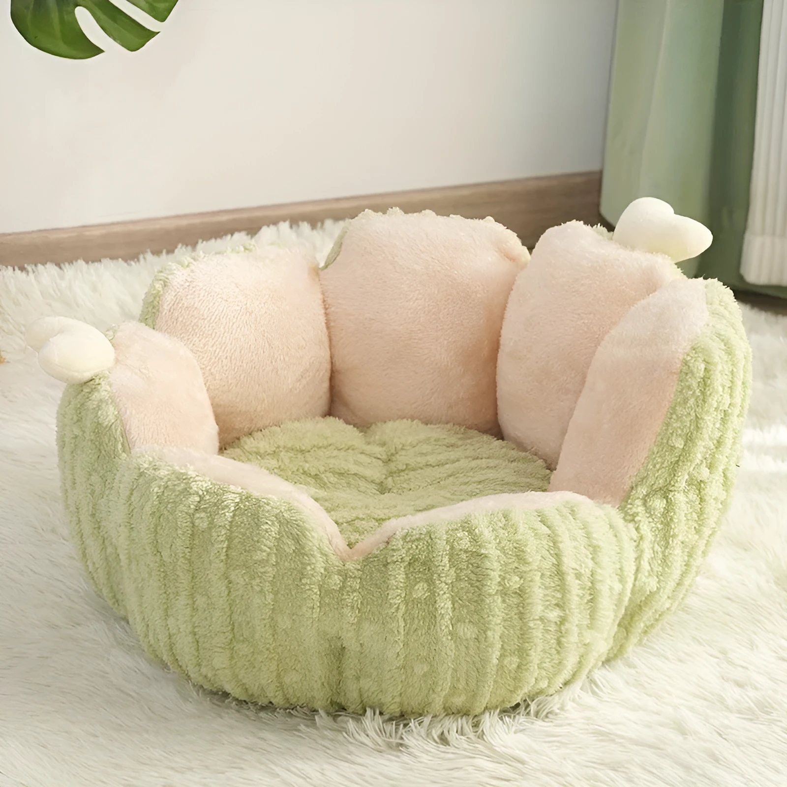 Green cactus-shaped fabric cat litter kennel pet bed with enclosed design for indoor use