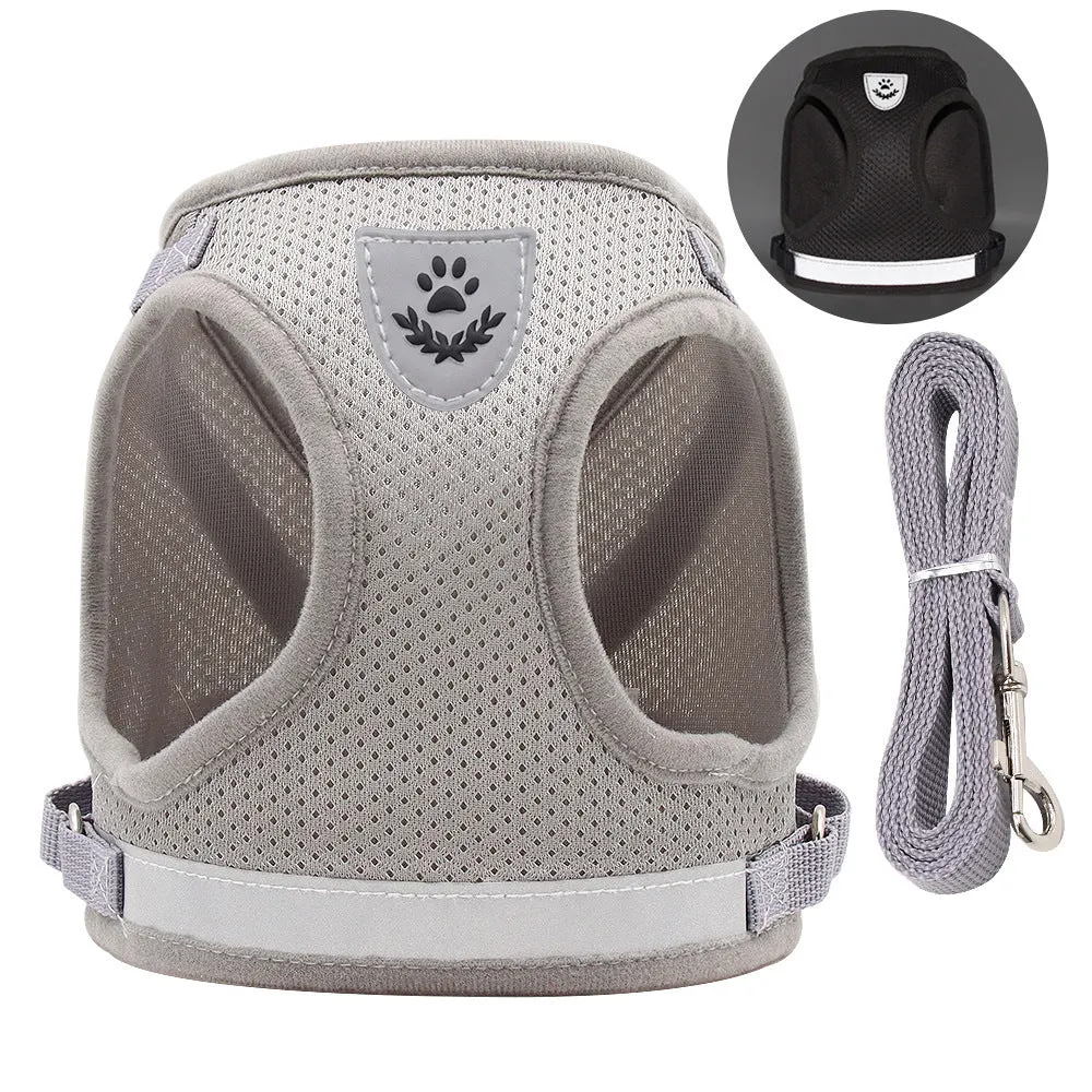 Polyester dog chest strap harness in red reflective small-hole colour, front view on white background