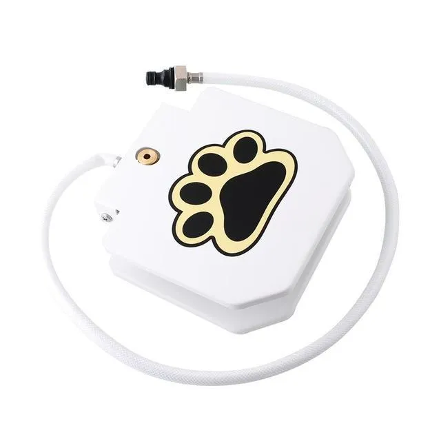 Outdoor dog water fountain in heavy-gauge steel with paw-pad and hose