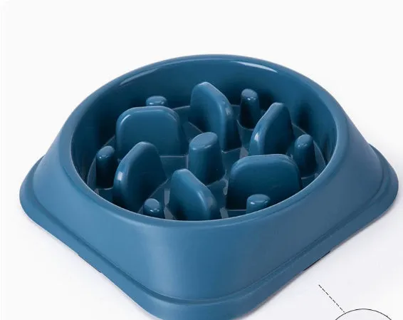 Anti-choke slow feeding dog bowl in plastic with anti-skid base, blue colour