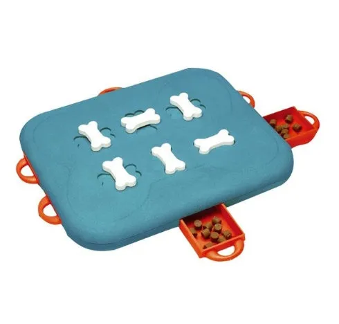 Blue Pet Casino Treasure Hunt Puzzle Food Spill Toy made of lightweight plastic for slow feeding