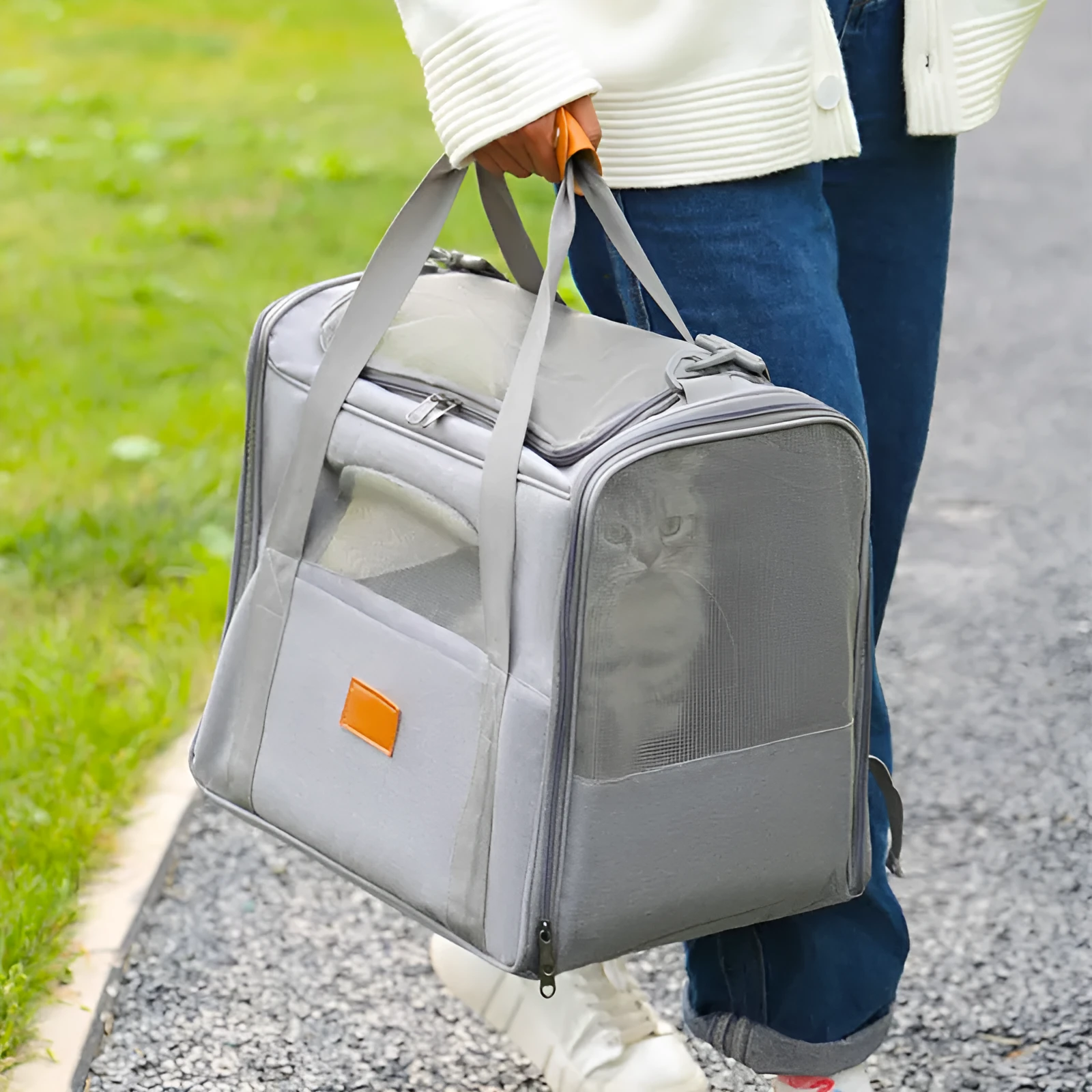 Foldable Oxford cloth pet diaper bag for small dogs and cats, 45x35x33cm, in black, with shoulder strap.