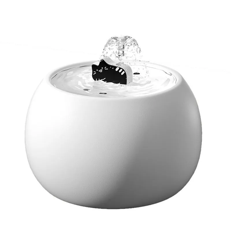 Cartoon kitty ceramic pet water fountain in white 1.5L size for cats