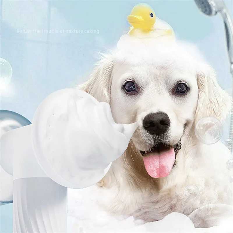 Automatic foaming dog cat bath brush with soap dispenser and silicone bristles, handheld and wireless, for pet grooming