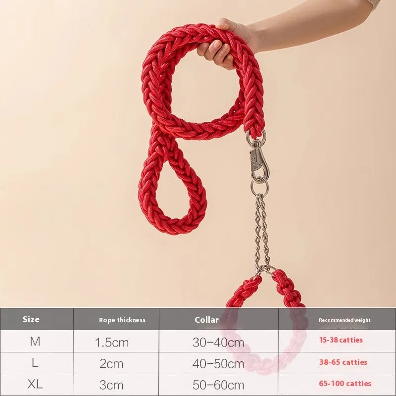 Nylon dog rope collar P chain set in black 1.2m length on surface with traction rope