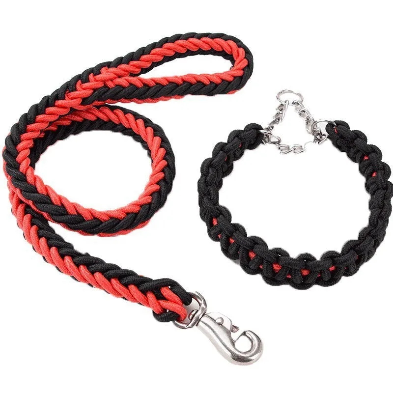 Nylon dog rope collar P chain set in black 1.2m length on surface with traction rope