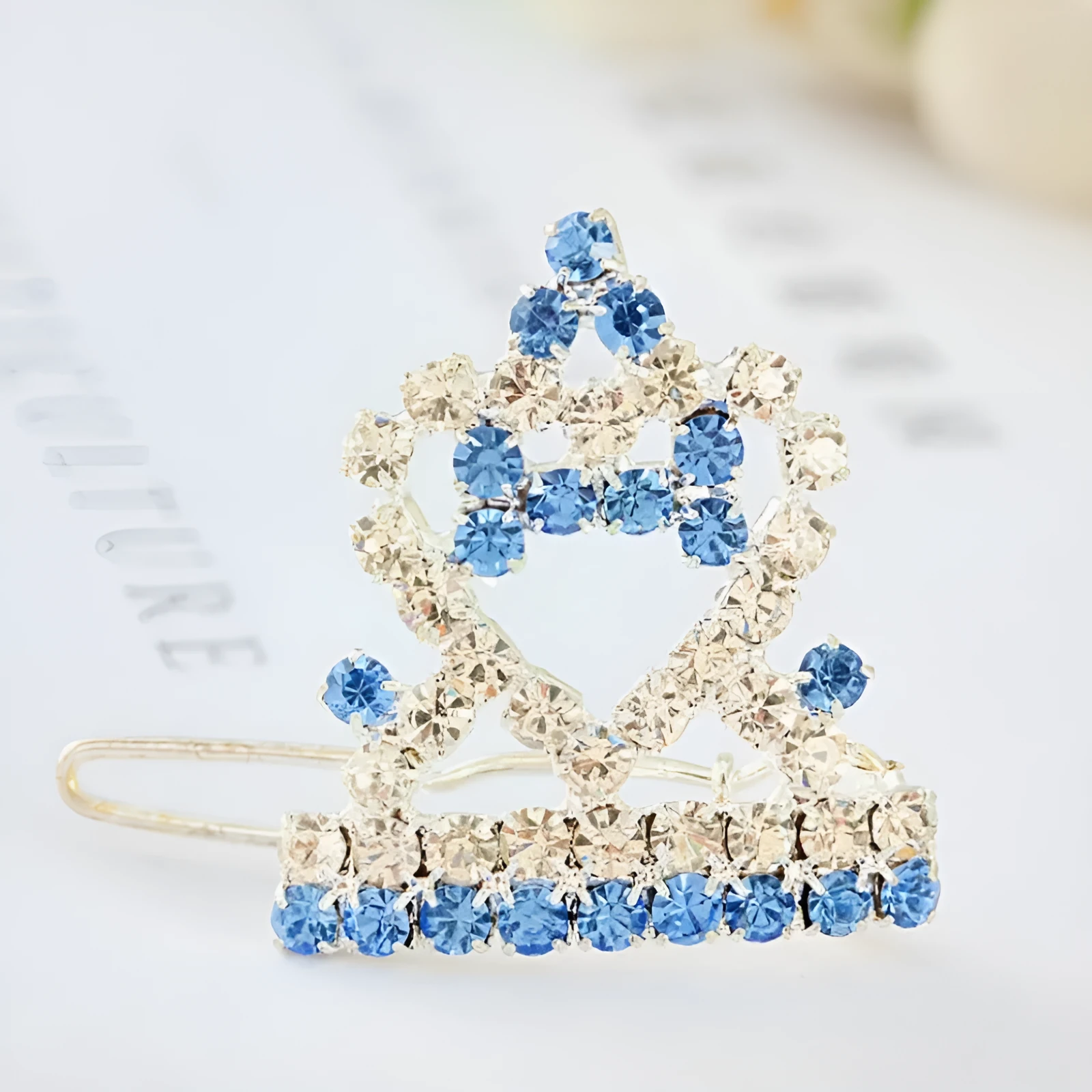 Crown horsehair hairpin ornament for dogs and cats with rhinestones on thick silver plated copper 3cm barrettes