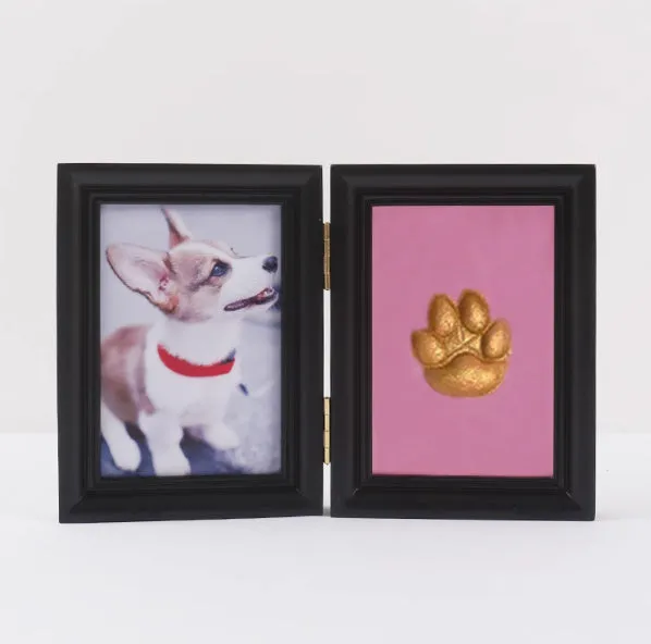 Solid wood cat palm print photo frame with gold lacquer and seal paste kit on table