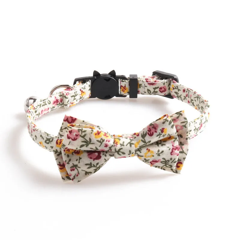 Idyllic cat collar made from soft cotton fabric in Brown colour with bow attached