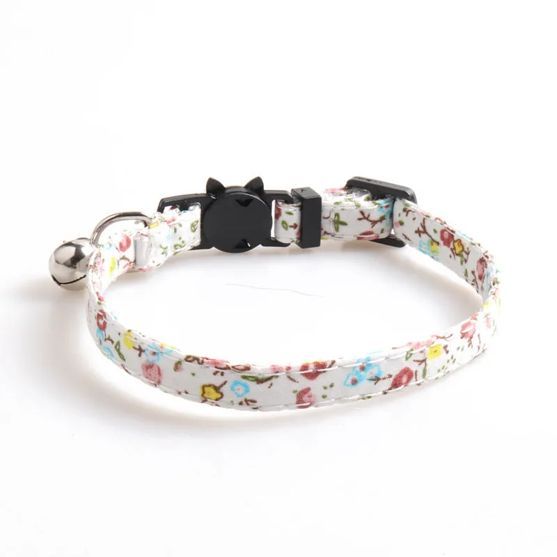 Idyllic cat collar made from soft cotton fabric in Brown colour with bow attached