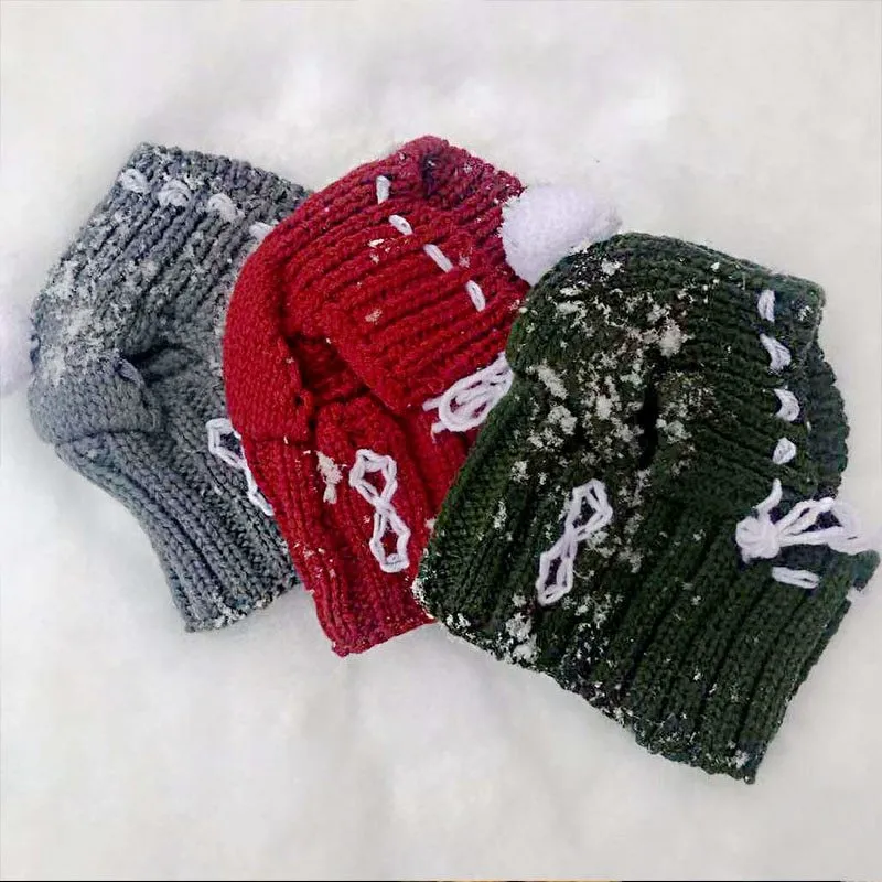 Grey 100% cotton knitted winter hat for small female dogs