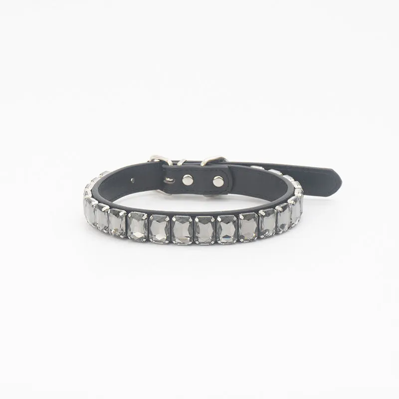 PU pet collar in multiple colours with size options XS to XL for dogs and cats