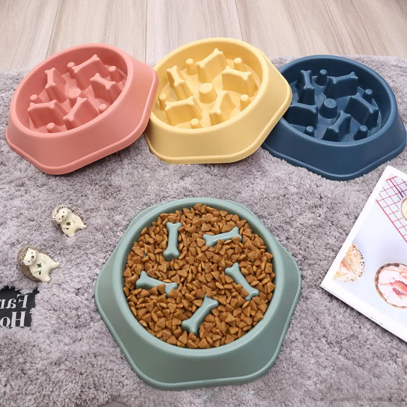 Home Style Bone Choke Prevention Slow Food Bowl Dog Bowl in blue plastic with raised bone obstacles for slower eating