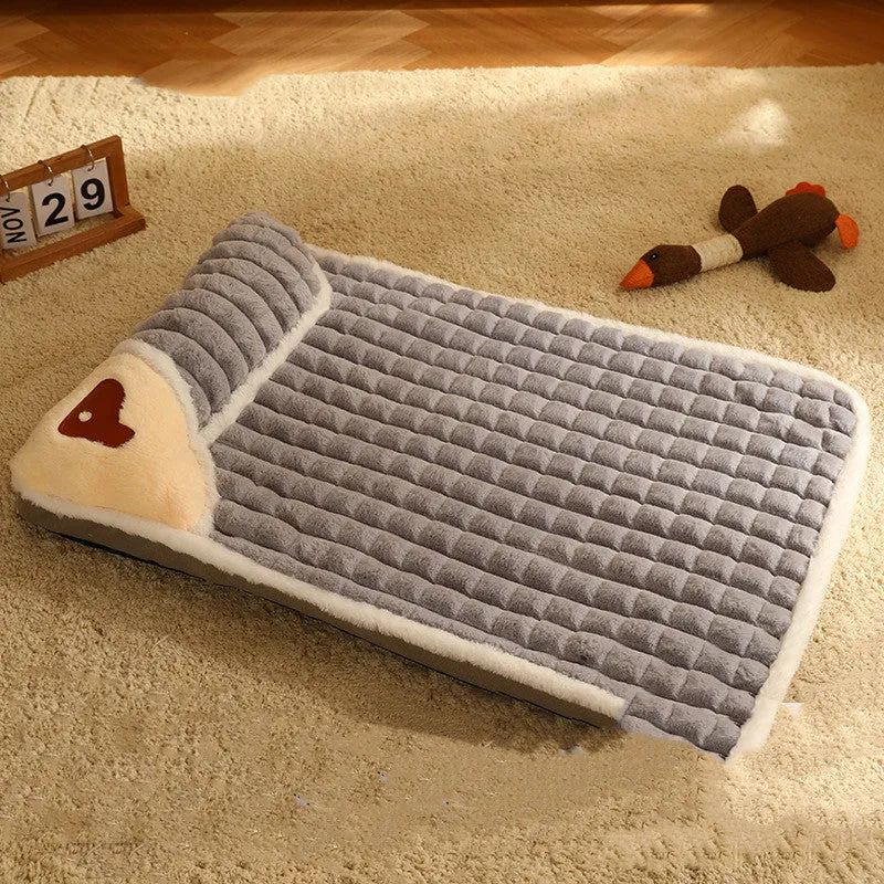 Thickened green sleeping cushion with rabbit hair and sponge padding on a chair