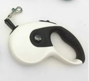5 metre retractable dog leash with ABS housing and metal lock in blue