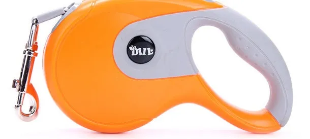 5 metre retractable dog leash with ABS housing and metal lock in blue
