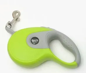 5 metre retractable dog leash with ABS housing and metal lock in blue