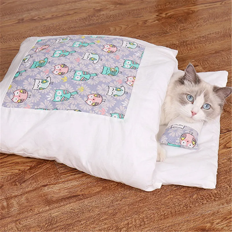 Warm semi-enclosed cat bed with removable washable quilt, cloth cave design for small to large cats