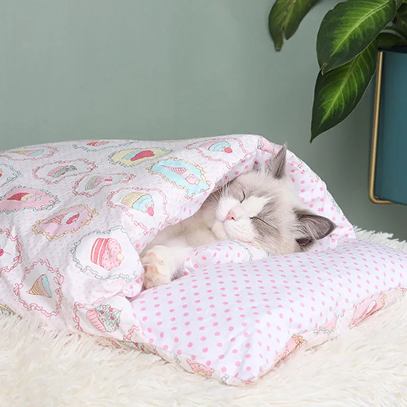 Warm semi-enclosed cat bed with removable washable quilt, cloth cave design for small to large cats