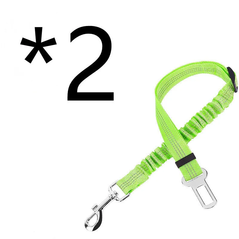 Nylon dog car seat belt towing rope in blue, 84cm extended length, on a white background