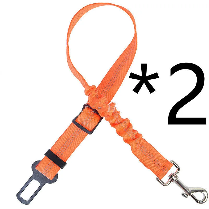 Nylon dog car seat belt towing rope in blue, 84cm extended length, on a white background