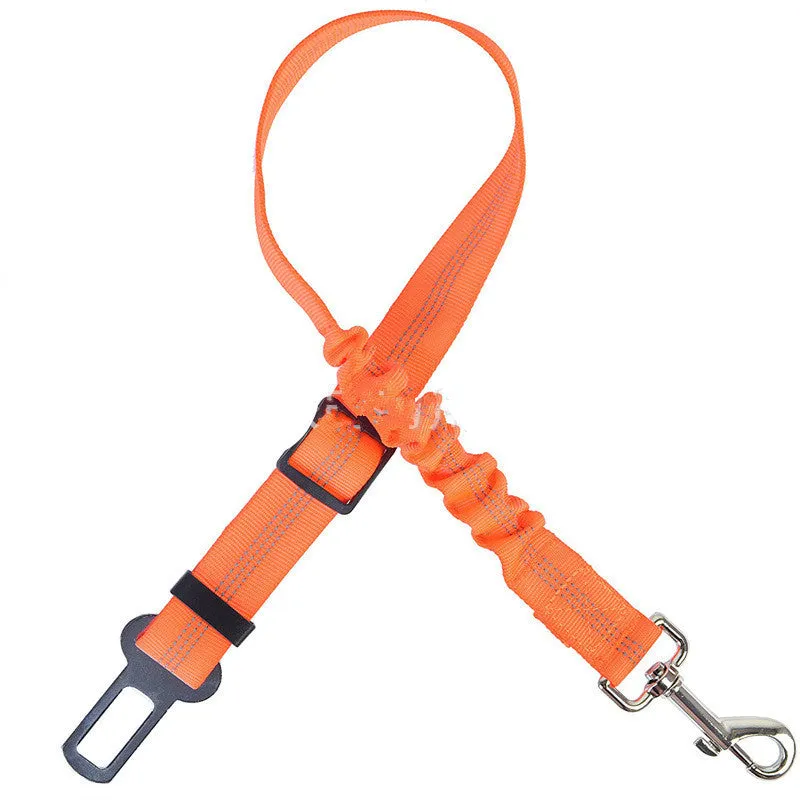 Nylon dog car seat belt towing rope in blue, 84cm extended length, on a white background