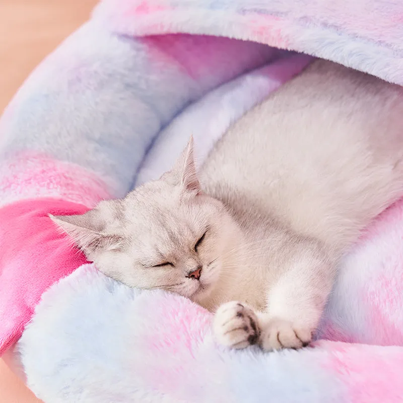 Pink plush enclosed cat bed with unicorn pattern, size S (35cm wide), for indoor pet sleep