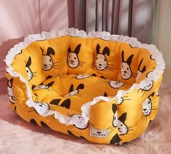 Thickened pet bed with yellow flower design for medium dogs and cats