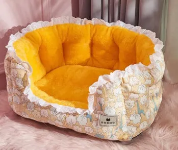 Thickened pet bed with yellow flower design for medium dogs and cats