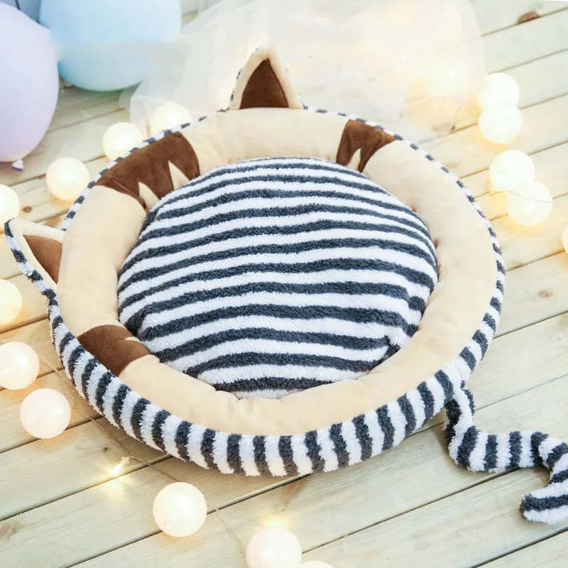 Non-removable small pet bed in gray, brown, and pink with PP cotton and flannel padding