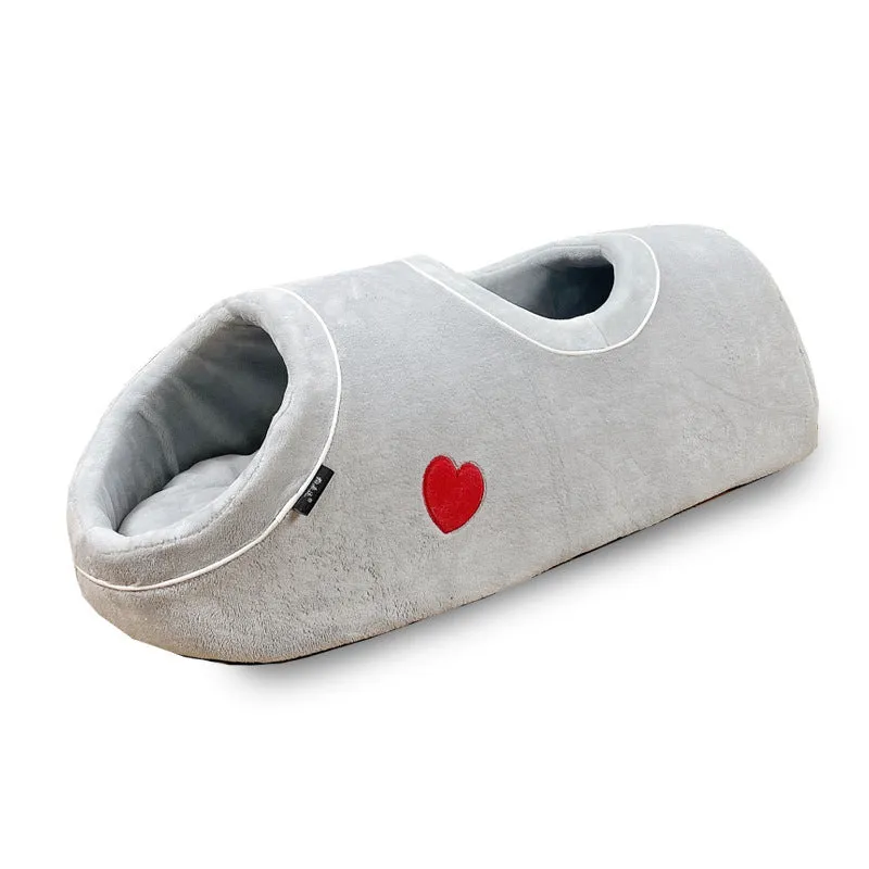 Double-hole flannel cat nest in grey with love heart pattern, 80x30x26cm, side view showing two openings