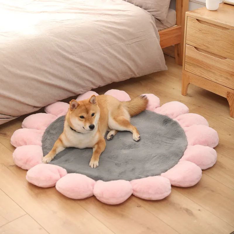 Cute pet flower mat in Coral Fleece and Cotton for dogs and cats, available in Green Grey Pink sizes 60cm and 110cm