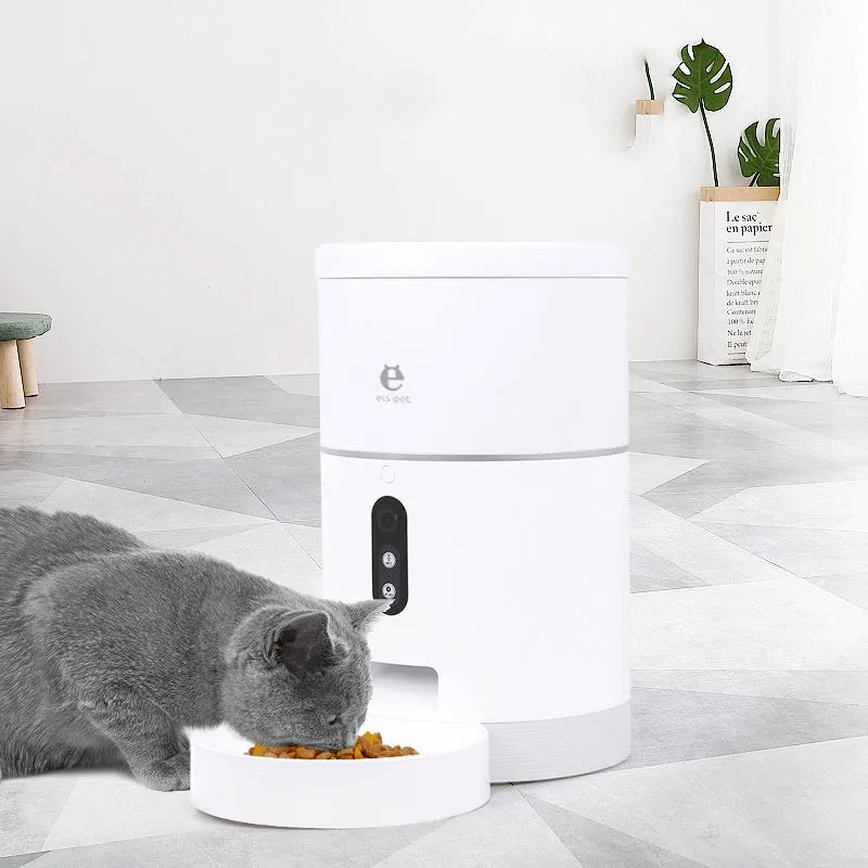 Automatic pet feeder with ABS body, WiFi and video versions, dispensing dry food into bowl