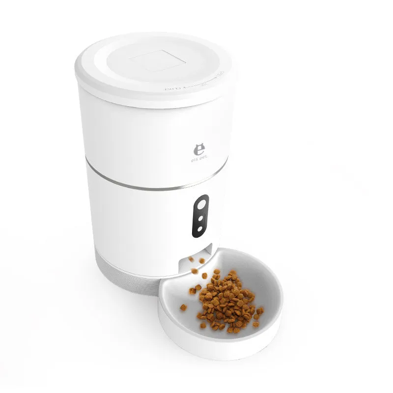 Automatic pet feeder with ABS body, WiFi and video versions, dispensing dry food into bowl