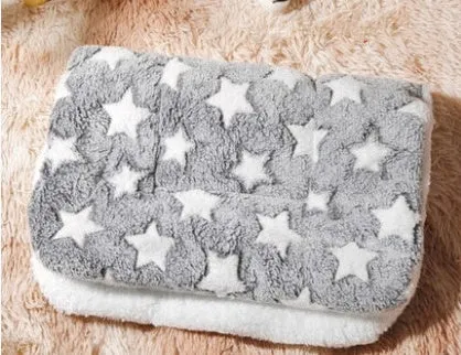 Fashion Pet Cat Four Seasons Mat Blanket thickened double-sided lamb wool flannel seat cushion in gray with bone pattern for cats