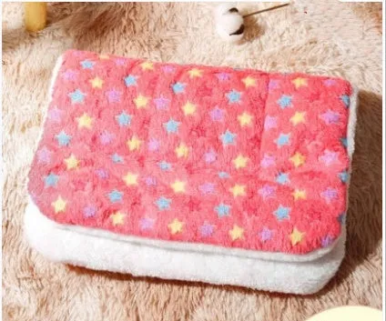 Fashion Pet Cat Four Seasons Mat Blanket thickened double-sided lamb wool flannel seat cushion in gray with bone pattern for cats