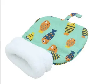 Lambswool thickened pocketable cat nest 55x45cm in green with white inner lining for small dogs