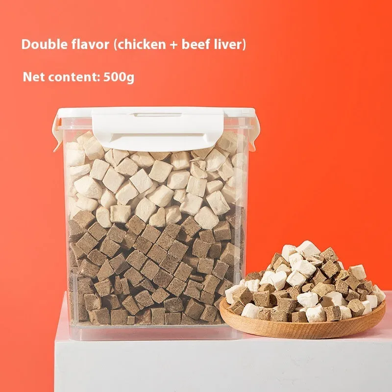 Freeze-dried dog snacks in a resealable bag, assorted chicken egg yolk and duck varieties, 500g net weight