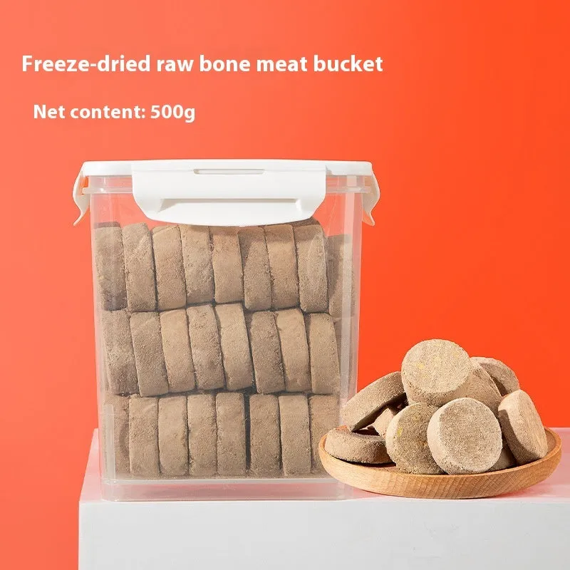 Freeze-dried dog snacks in a resealable bag, assorted chicken egg yolk and duck varieties, 500g net weight